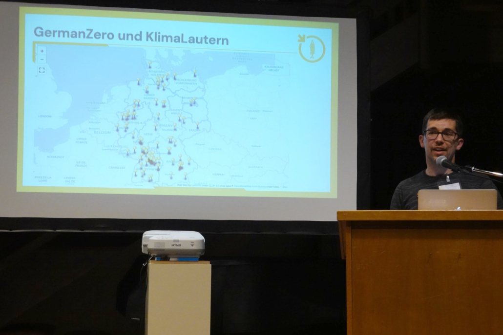 Sven präsentiert KlimaLautern und GermanZero